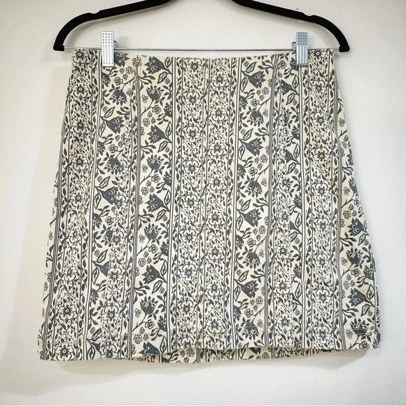 Free People Modern Femme Floral Denim Skirt Size 12 - Picture 3 of 6
